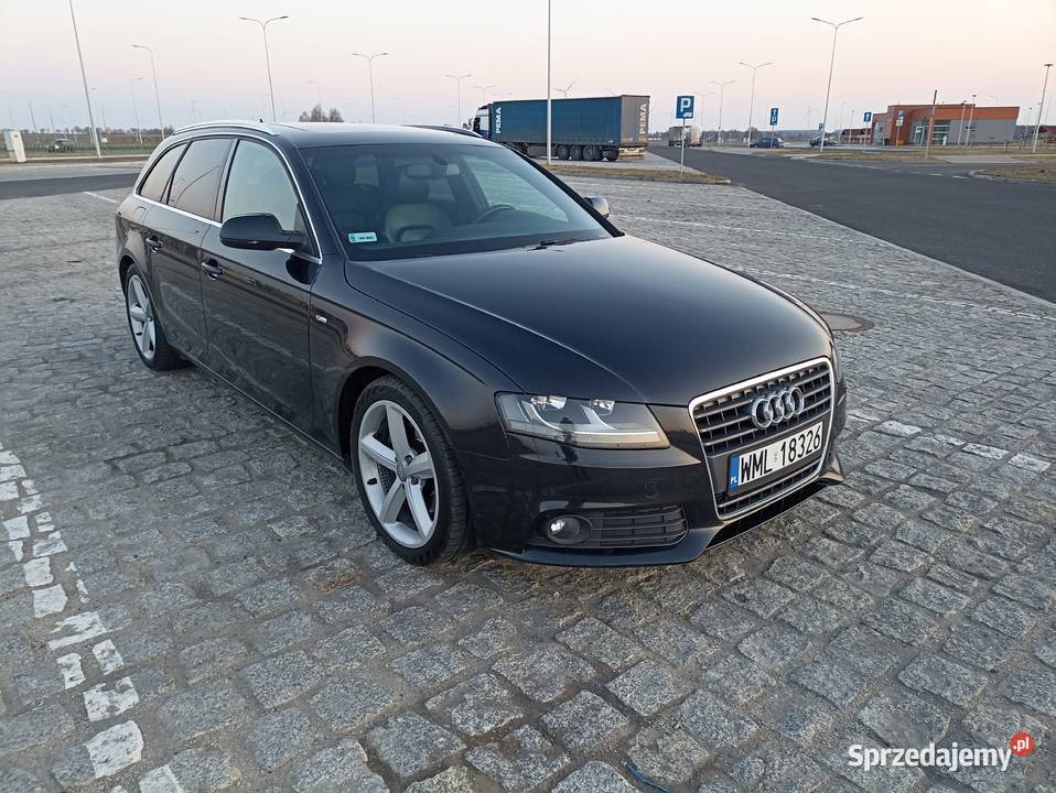 Audi A4 B8 kombi 20 TDI 143 2009r SLine stan