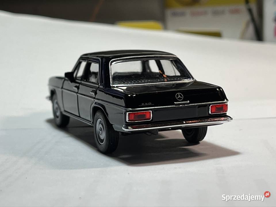 Kolekcjonerski model samochodu MercedesBenz 220 Grudziądz sprzedam