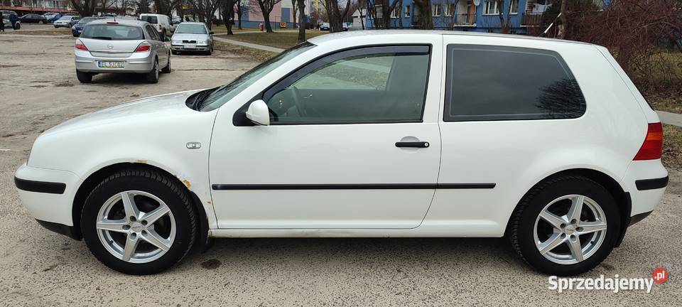 Volkswagen Golf IV 14 75 BCA do negocjacji Samochody osobowe łódzkie