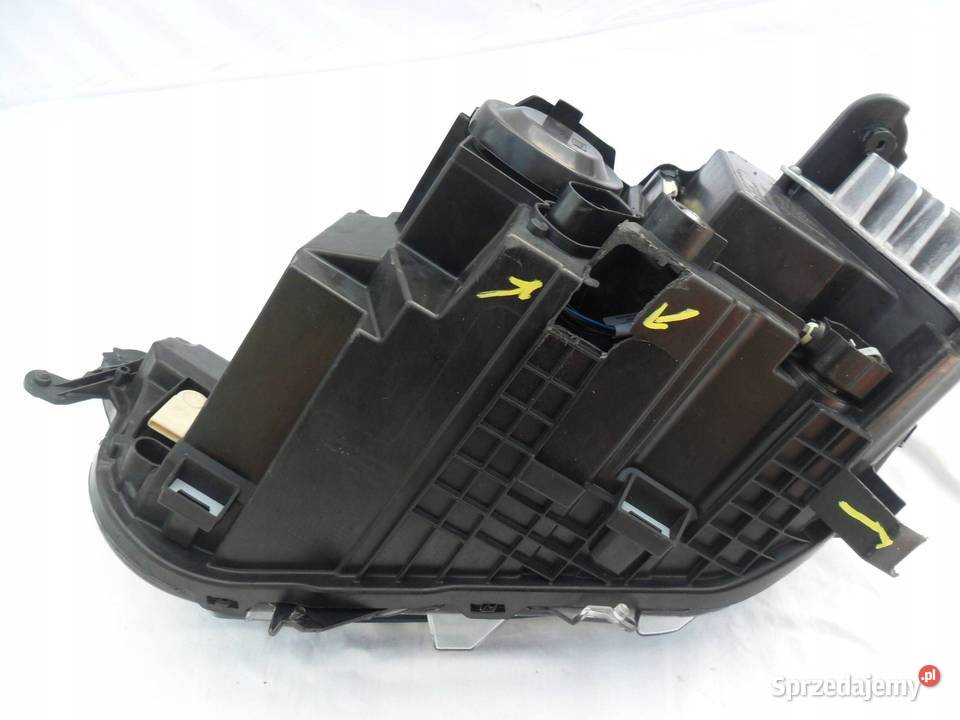 REFLEKTOR PRZÓD STRONA PRAWA VOLKSWAGEN TROC Lampy przednie Nowy Tomyśl