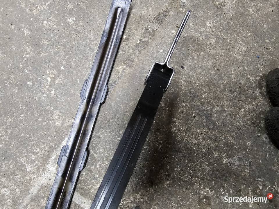Yamaha SR 125 ślizgi ślizg prowadnica prowadnice