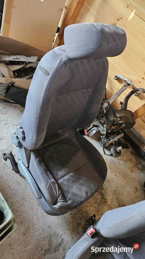 Fotele siedzenia przednie skoda golf seat