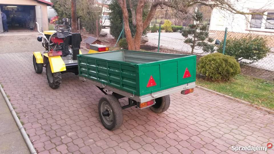 Traktorek Sam Harklowa