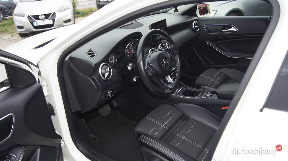 SALON POLSKA PAKIET AMG 122KM Warszawa