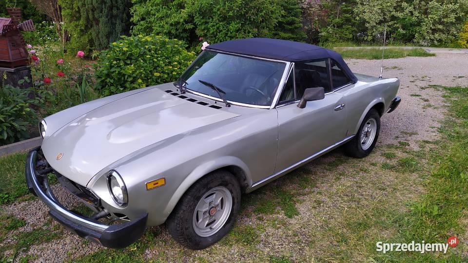 Sprzedam klasyka Fiat 124 Spider 1980 r seria CS