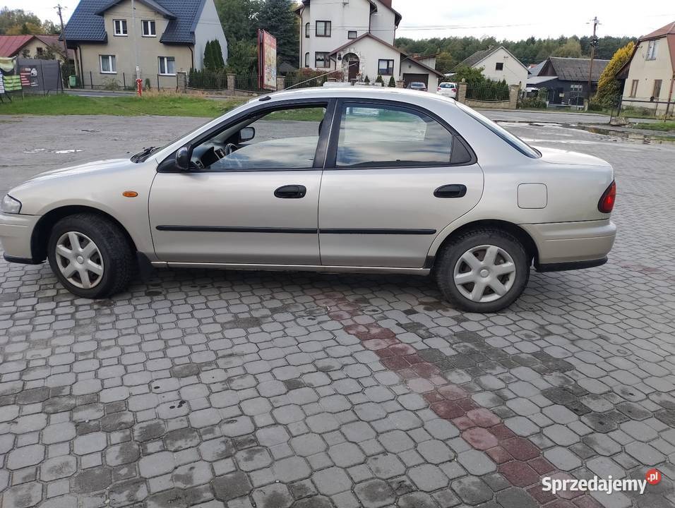Mazda 323 15 benzyna 4/5 323 Narol sprzedam