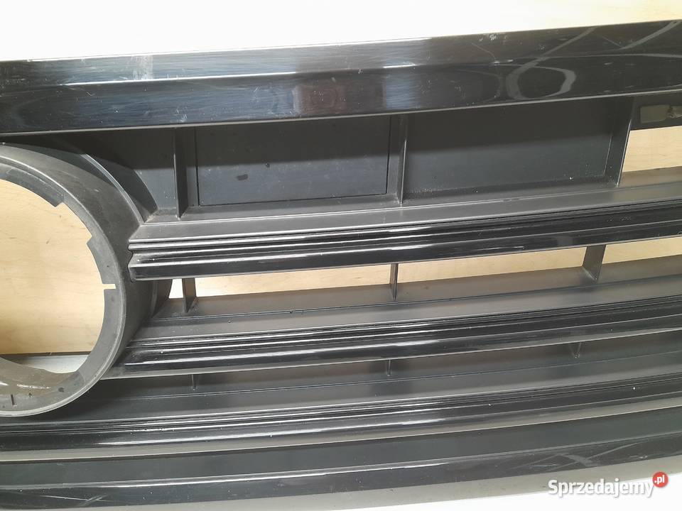 GRILL ATRAPA VW TOUAREG III 2018 R LINE osobowe