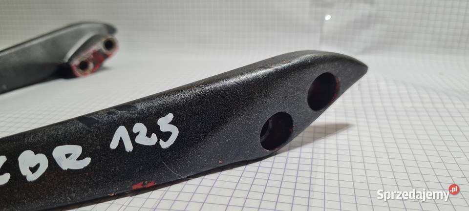 Honda CBR 125 JC 34 rączka tył uchwyt pasażera