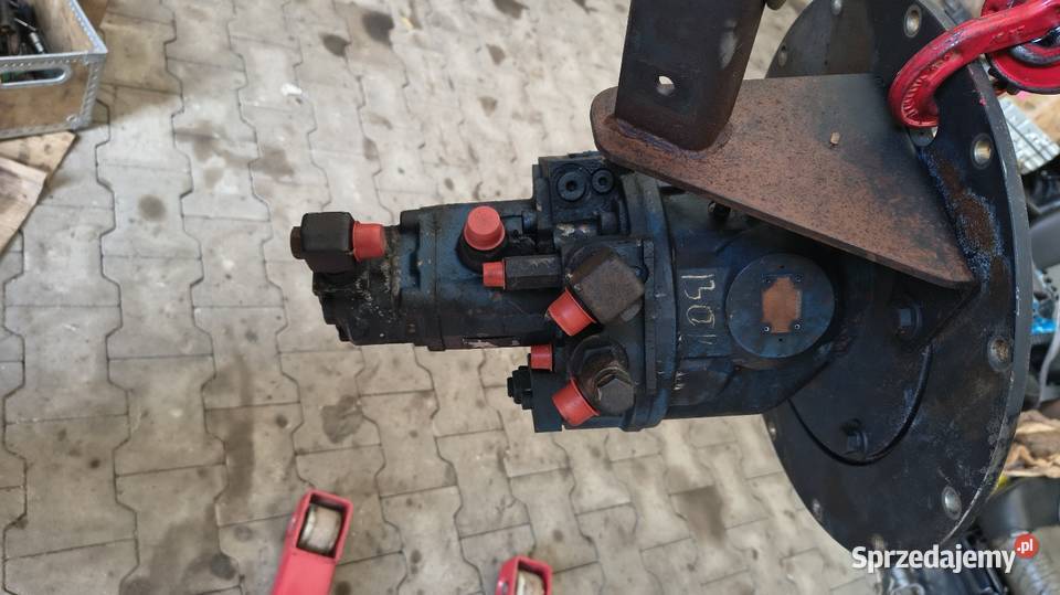 Skrzynia Pompa Jazdy BOBCAT Doosan 401 00358B Staszów