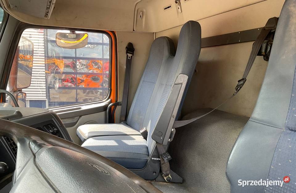 Wywrotka 4x4 bordmatic z dzwigiem VOLVO FM 340 bezwypadkowy Warszawa