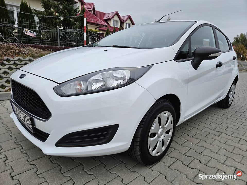 Ford Fiesta 2016 125 82 salon Polska Rzeszów