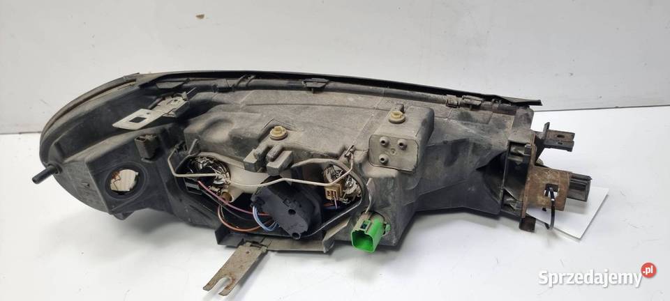 LAMPA PRAWA PRZÓD FORD MONDEO MK2 0301098205 osobowe Lipno