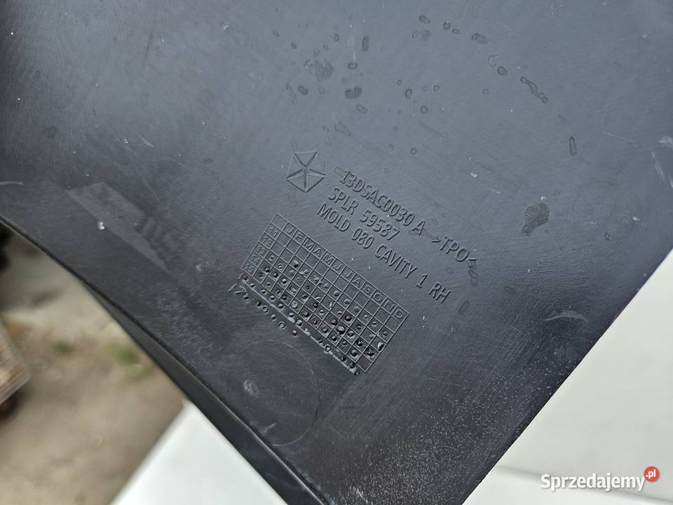 DODGE RAM 1500 KIEROWNICA POWIETRZA PRAWA Międzychód