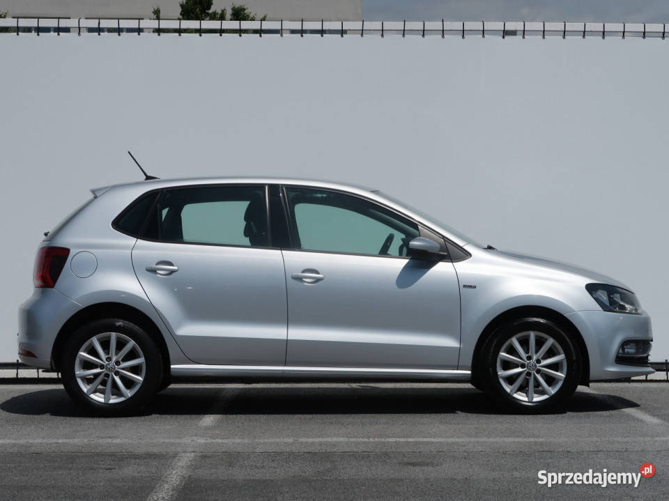 VW Polo 10