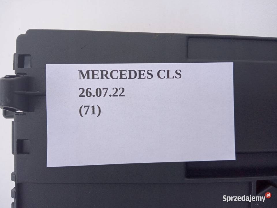 SKRZYNKA BEZPIECZNIKÓW MERCEDES CLS W219 E W211 wielkopolskie Nowy Tomyśl sprzedam