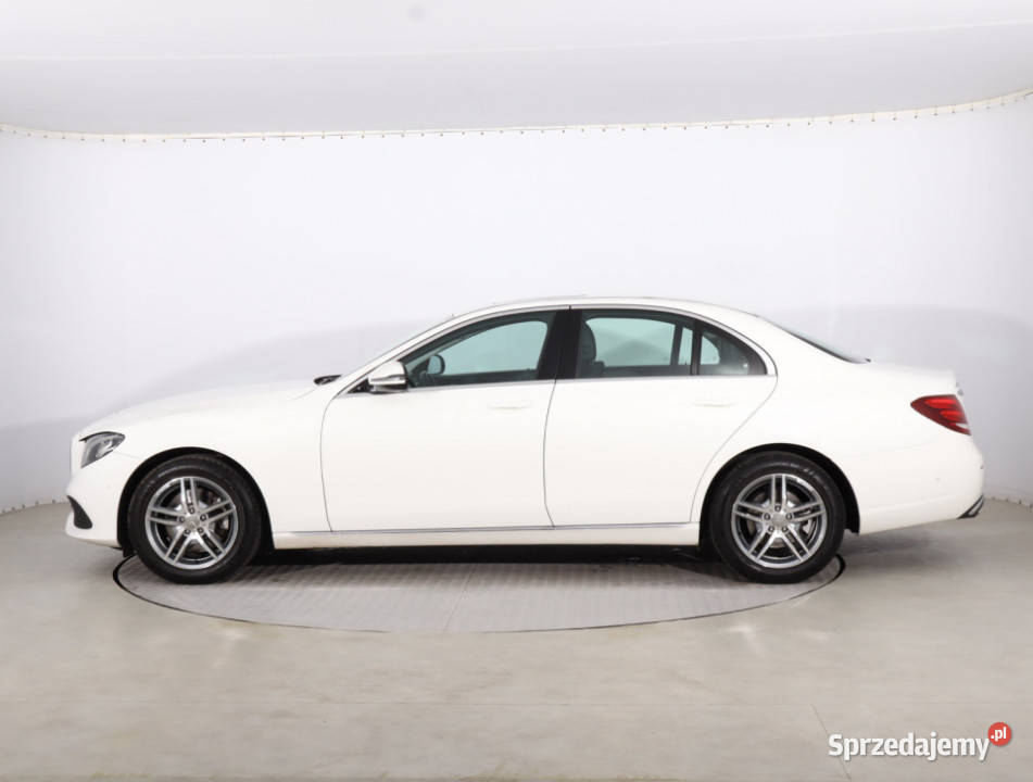 Mercedes E E 200 kamera cofania Piaseczno