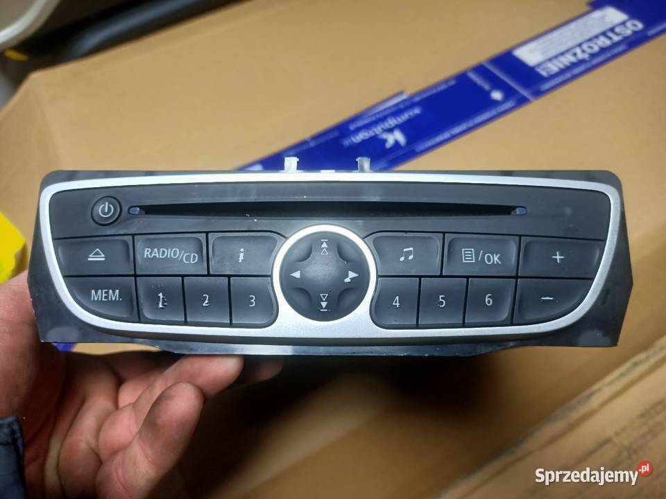 Radio Renault Megane 3 z nawigacją Rok produkcji 2010 Pozostałe Przemyśl