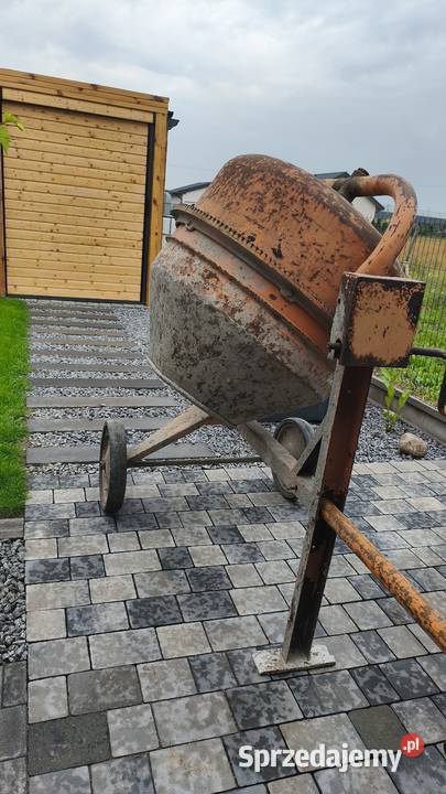BETONIARKA SPOMASZ BWE150 NA KOLEBKĘ Brześć Kujawski