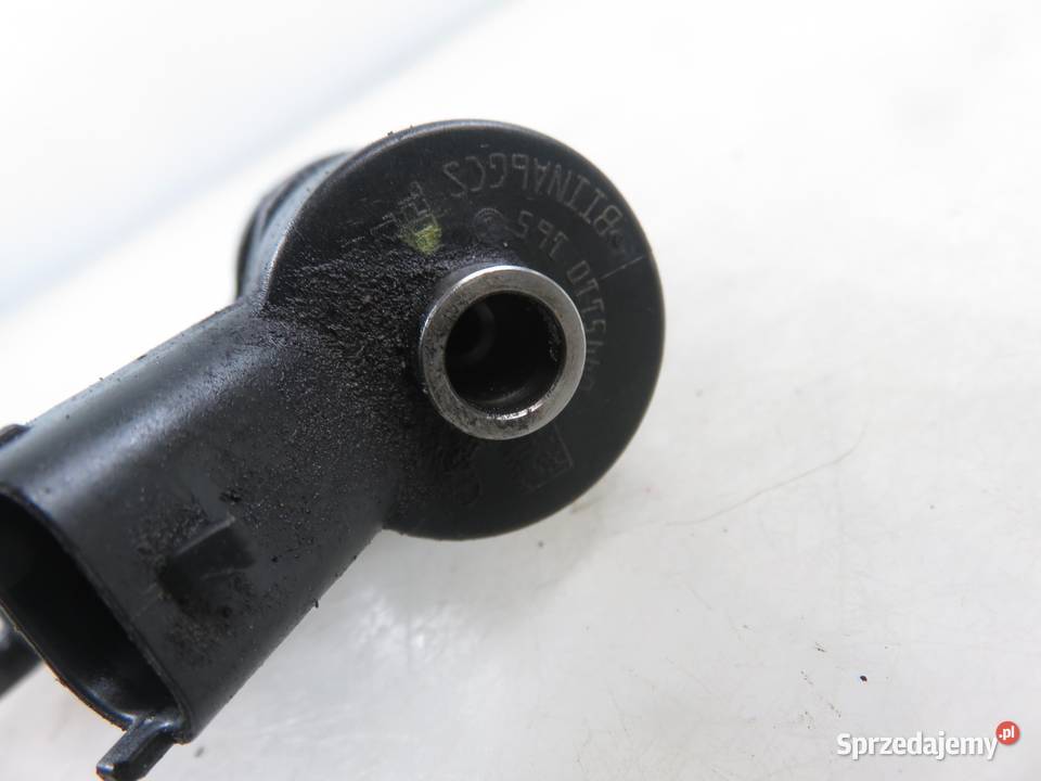 WTRYSKIWACZ OPEL ZAFIRA B 19 CDTI 0445110165