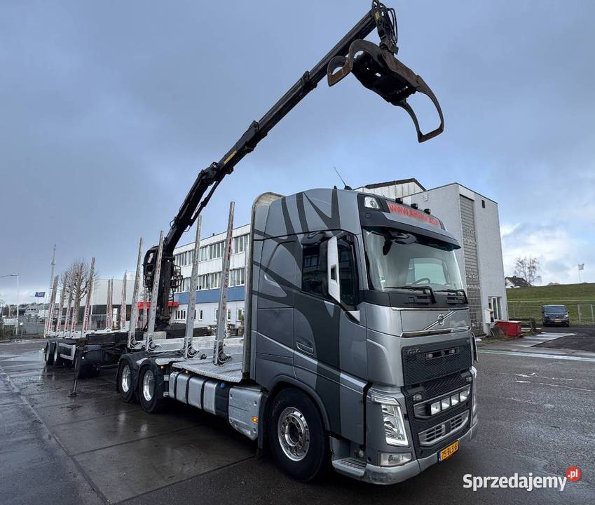 Do przewozu drewa Volvo 6x4 z przyczepa do Warszawa
