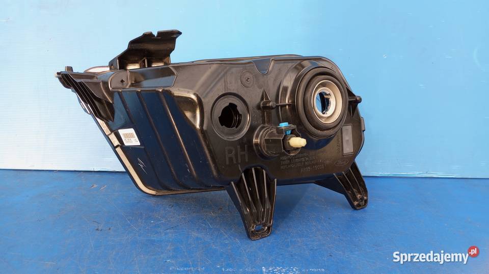 LAMPA PRAWY PRZÓD FORD MUSTANG V LIFT 20092014 wielkopolskie Nowy Tomyśl