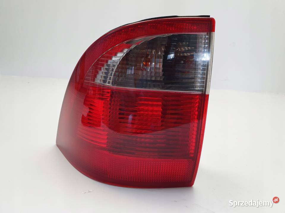 Saab 95 I lift 0105r Sedan TYLNA LAMPA LEWA lewy lubelskie Rudka