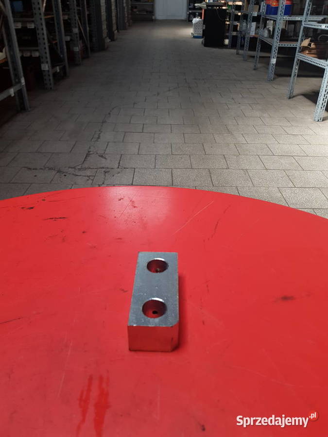 50550260 Kostka dwuotworowa podnośnika URSUS Sulechów