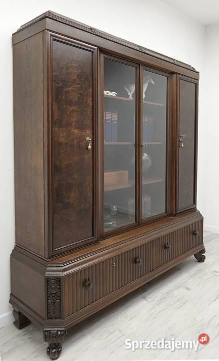 Biblioteka z lat 20tych w stylu secesyjnym Jerka