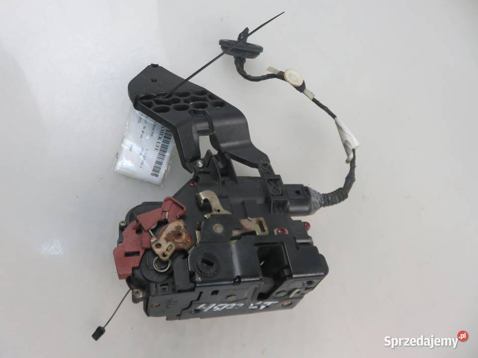 ZAMEK LEWY TYLNY PORSCHE CAYENNE 7L0839015