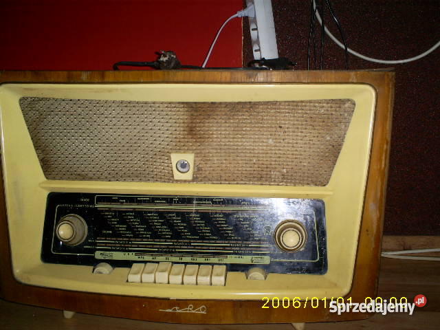 ZABYTKOWE RADIO LAMPOWE ZRK BOLERO 3281