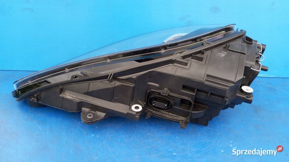 LAMPA PRAWY PRZÓD FULL LED EU 95B941010BB Nowy Tomyśl