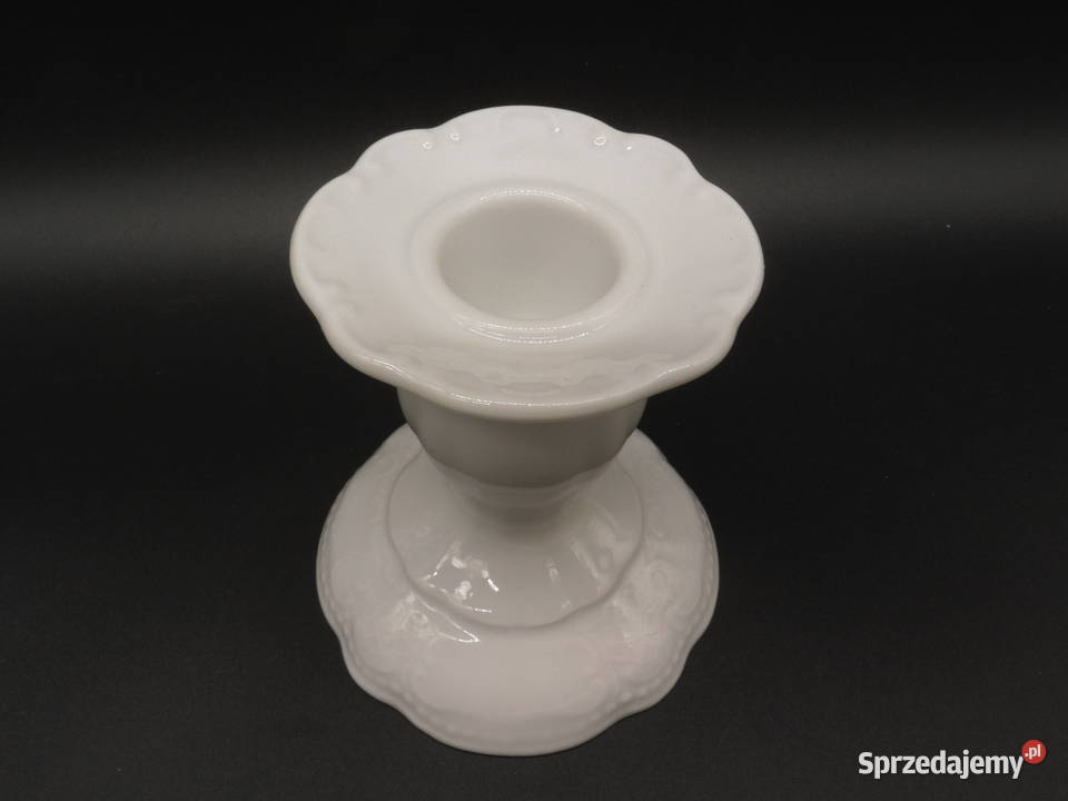 Porcelanowy świecznik wyprodukowany firmę Raszków