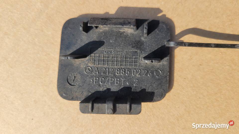 MERCEDES E W212 KOMBI ZAŚLEPKA HAKA ZDERZAKA TYL Ruda Śląska