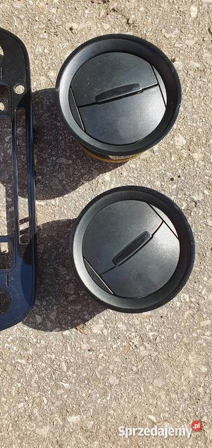 Skoda Citigo LY3D błotnik prawy przód czerwony Części samochodowe Jaworzno