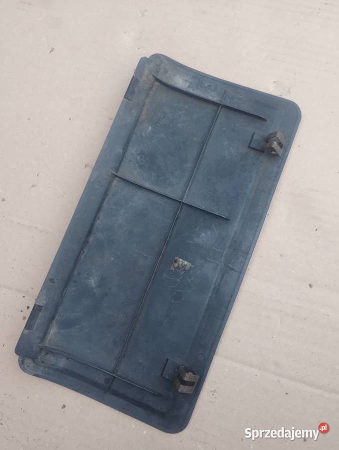 Zaślepka haka zderzaka tylnego bmw e34 petrol osobowe Zderzaki Kielce sprzedam