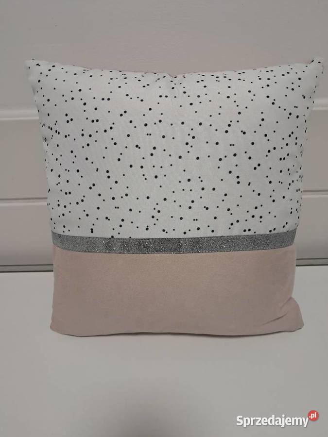 Poduszka dekoracyjna nowa do sprzedania
