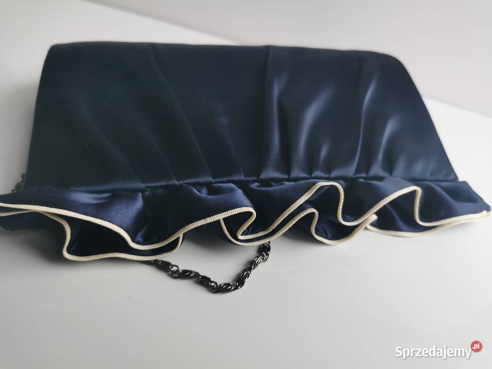 kopertówka satynowa na łańcuszku Lublin