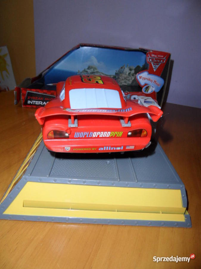 Interaktywny ZYGZAK McQUEEN z filmu Auta 2