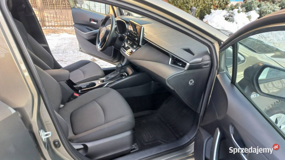 Toyota Corolla Comfort eCVT 18 Hybryda Tempomat centralny zamek Corolla pomorskie Gdańsk