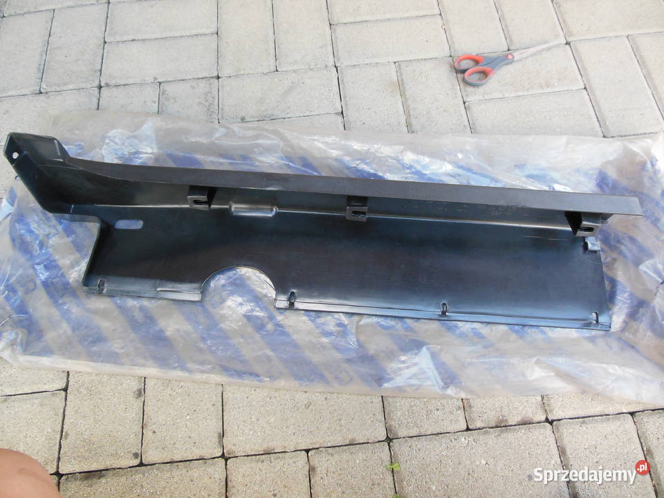 PRÓG LANCIA THEMA 82437328 osobowe śląskie Kozy sprzedam