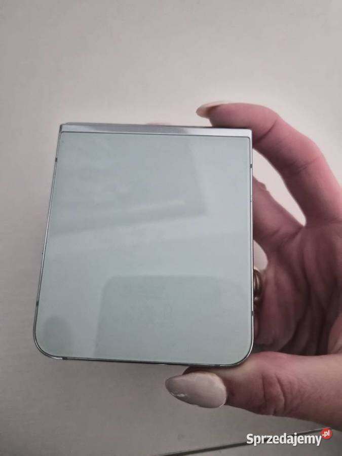 Smartfon Samsung Z Flip 5 8GB512GB