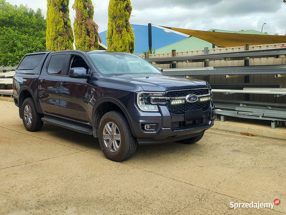 Zestaw dwóch lamp oświetlenie Premium Ford Pasłęk