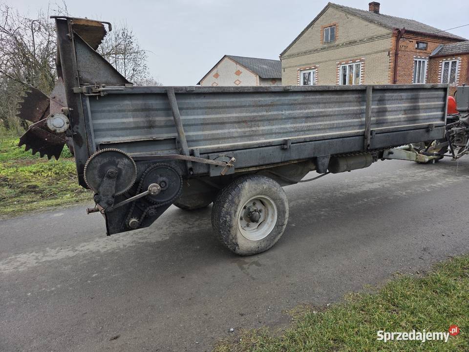 Rozrzutnik obornika jednoosiowy czarna Samborzec