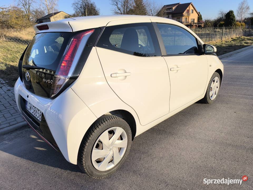 TOYOTA AYGO 10 2017r nieuszkodzony Świdnik