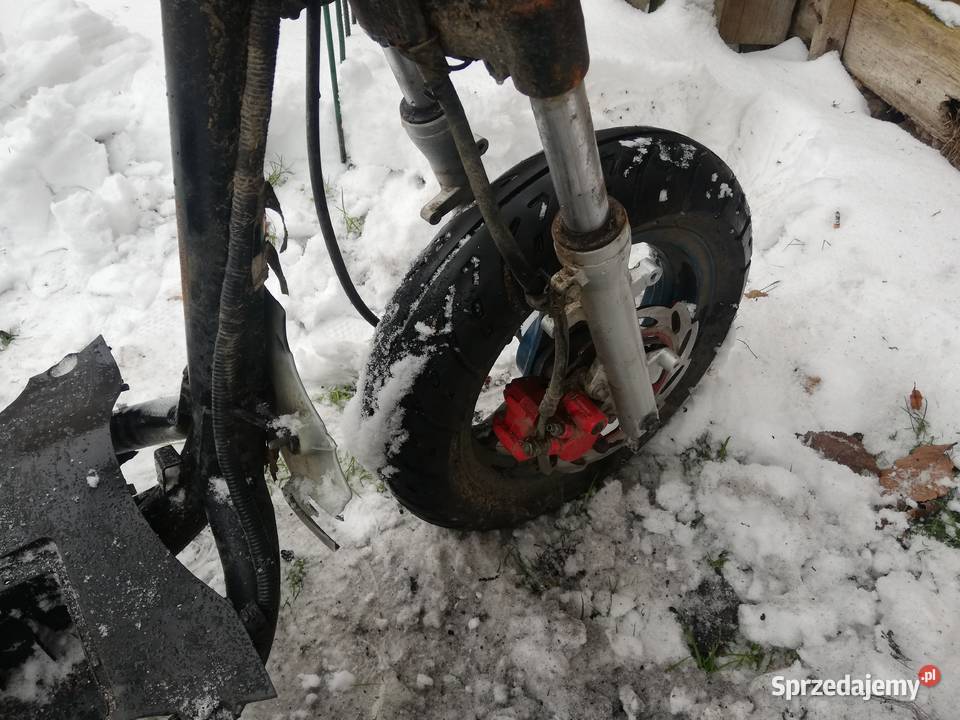Rama z silnikiem i papierami Zipp 50 CY50T8 i Wierzawice