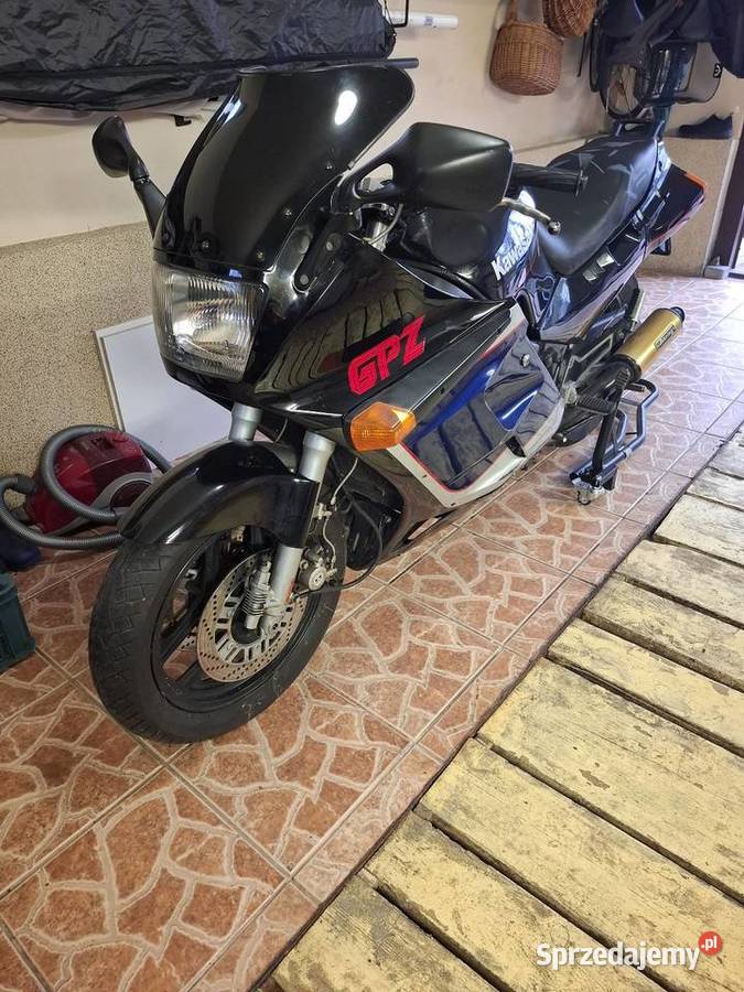 Kawasaki GPZ 1000RX na tablicach zabytkowych Kawasaki Lublin sprzedam