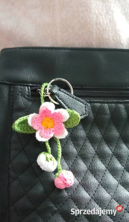 Brelok do kluczy wykonany na szydełku Łask