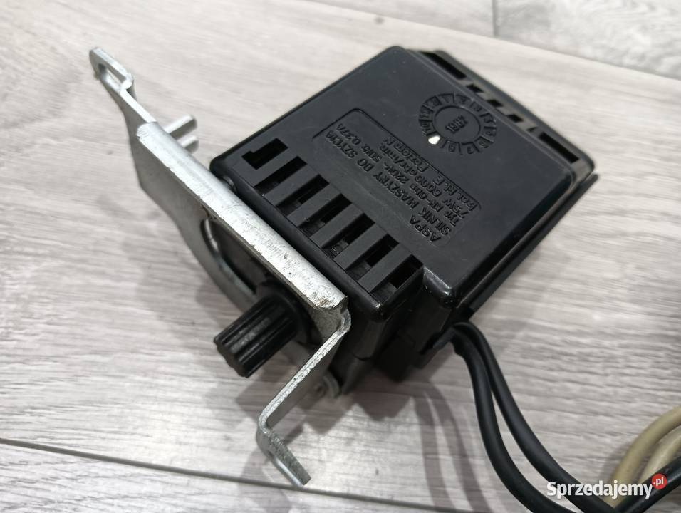 Silnik maszyna do szycia łucznik kl 800 877 i sprzedam