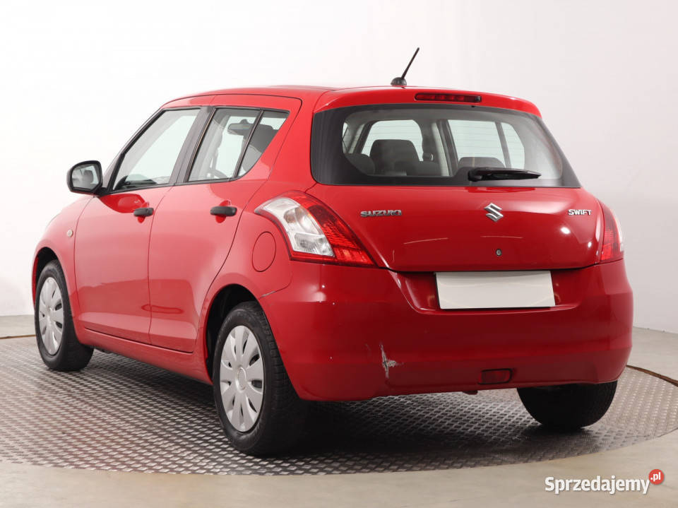 Suzuki Swift 12