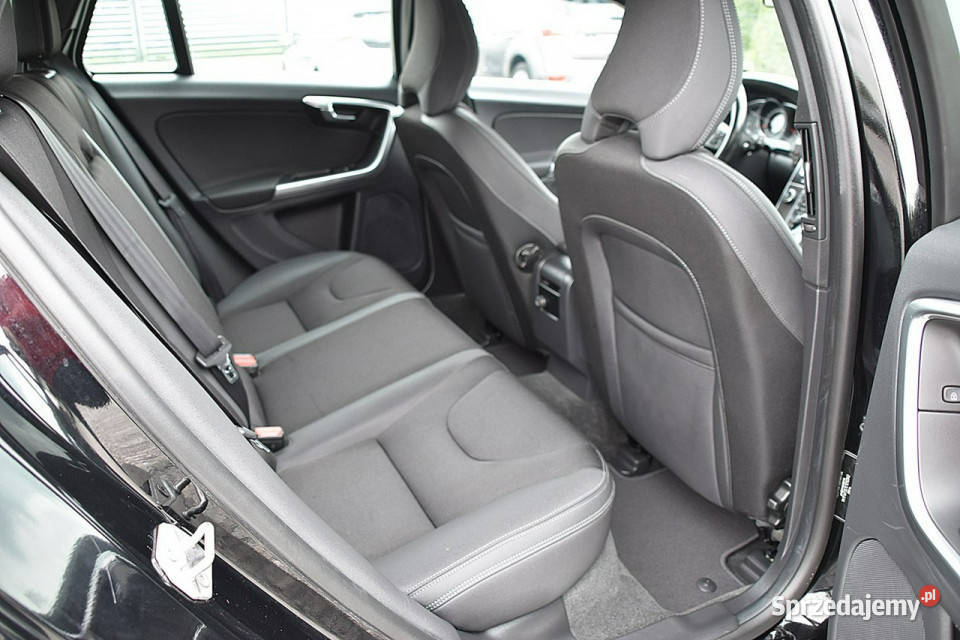 Volvo V60 20D4 184 Półskóra Led Navi Xenon Rok produkcji 2014 V60 mazowieckie Nowe Kucice